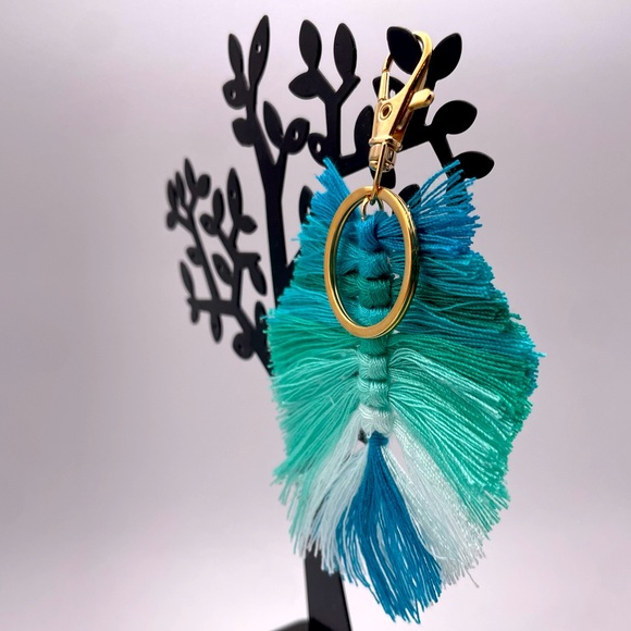 BOHO FRINGE | Handmade Aqua Blue Ombré | Bag Charm | Keychain (Brand New!) ✨ - Picture 8 of 10